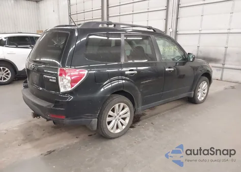 2013 Subaru Forester 2.5X Limited from USA, damaged, VIN JF2SHAEC6DH407520